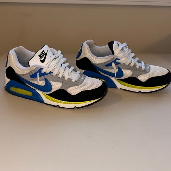 Nike Other - Nike air max correlate